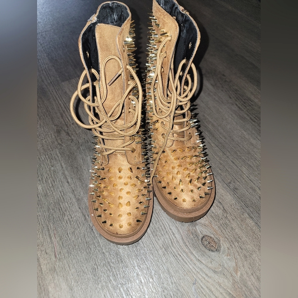 Women Boots